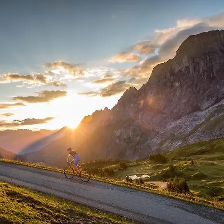 Хостел Mountain Urweider