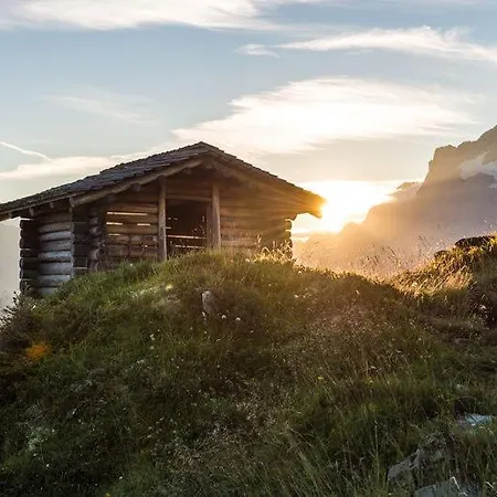 乌尔韦德山庄旅舍 旅馆